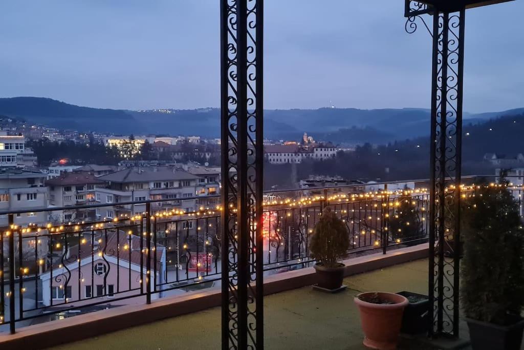 Unique Studio- Great Balcony And View! Parking Possibility! Veliko Tarnovo Exterior photo
