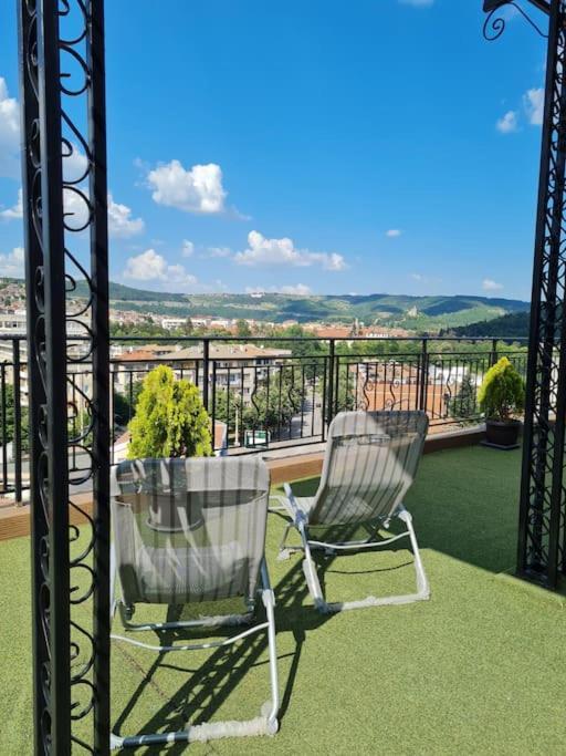 Unique Studio- Great Balcony And View! Parking Possibility! Veliko Tarnovo Exterior photo